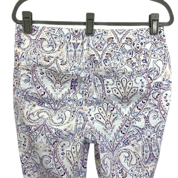 Chico's Sateen Crop Pants Size 1.5P (10P) Slim Floral - Picture 4 of 9